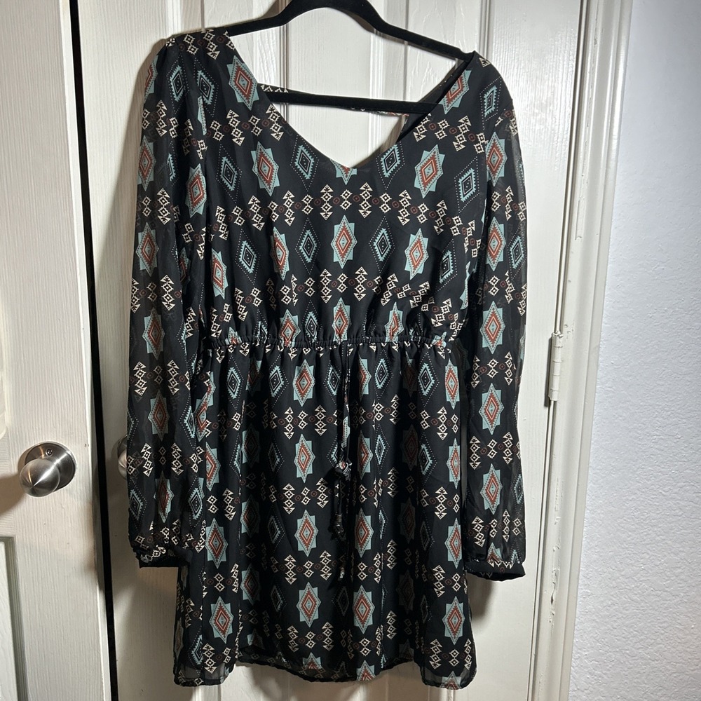 Women's Forever 21 Aztec Print Boho Blouse Size M Long Sleeve Y2K